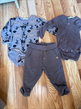 MINYMO 1-3m Neutral Gray Baby Set with Woodland Print